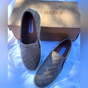NWT Steve Madden size 8